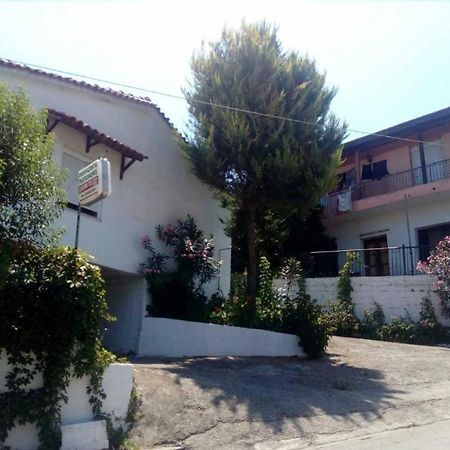 Ilias Appartements Tsaprounis Ellinika  Bagian luar foto