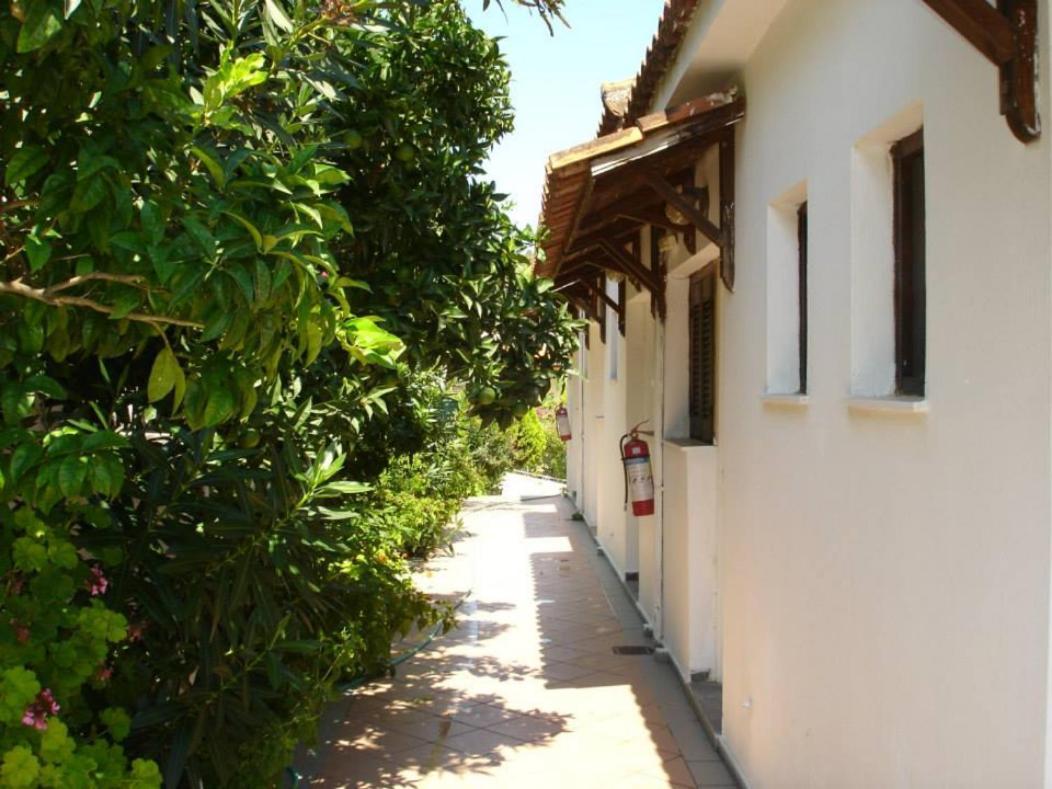 Ilias Appartements Tsaprounis Ellinika  Bagian luar foto